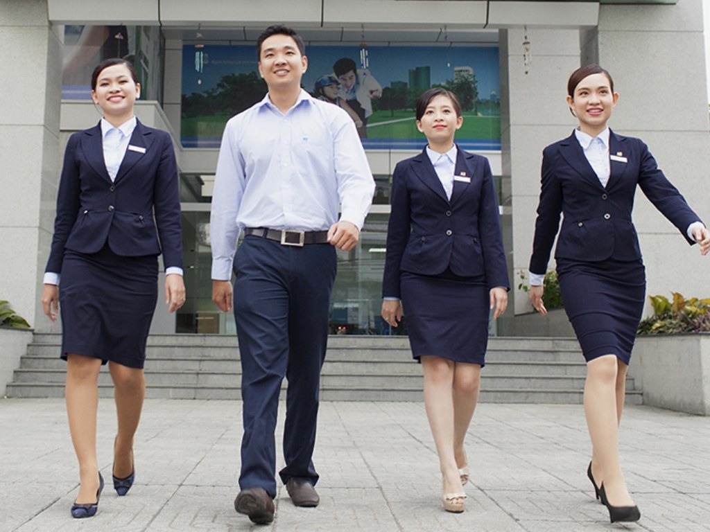 Đồng phục công sở giúp xây dựng hình ảnh thời trang công sở chuyên nghiệp, đồng bộ
