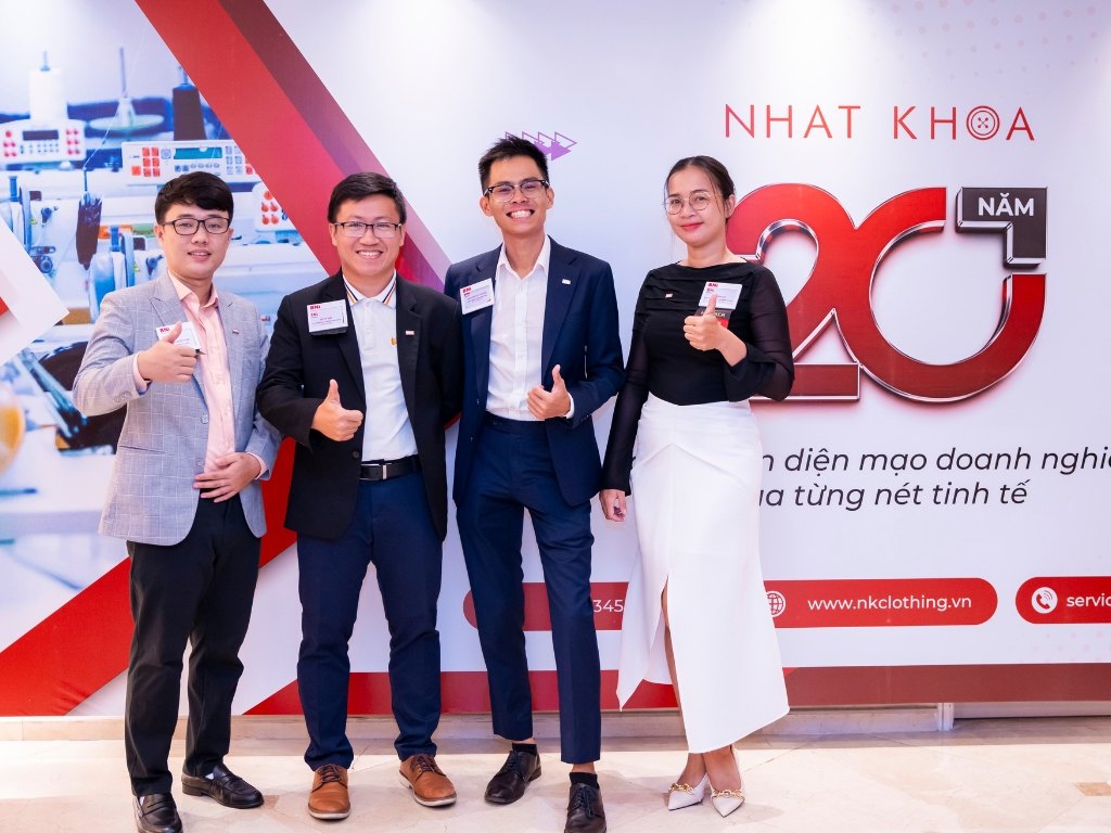 Nhất Khoa Uniform chuyên cung cấp trang phục đẹp công sở cho các doanh nghiệp