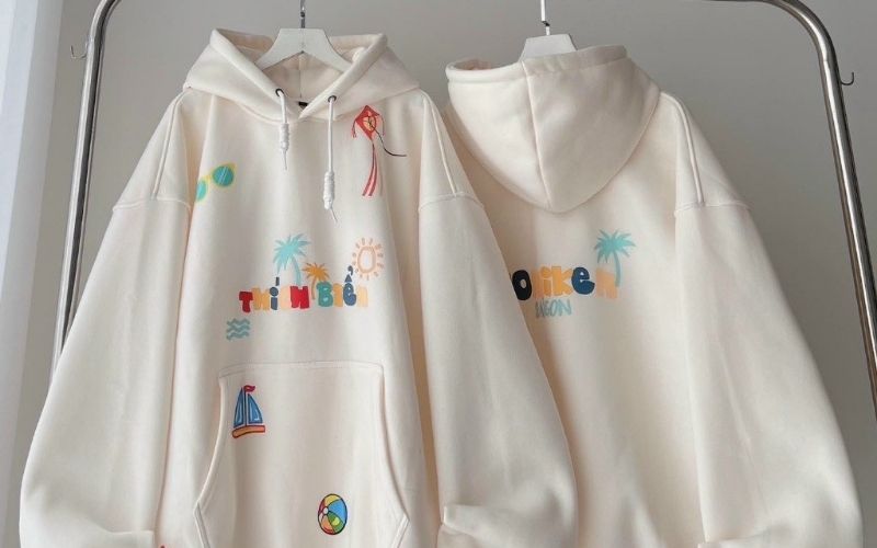 Áo hoodie tạo ra một sự kết hợp đầy bất ngờ
