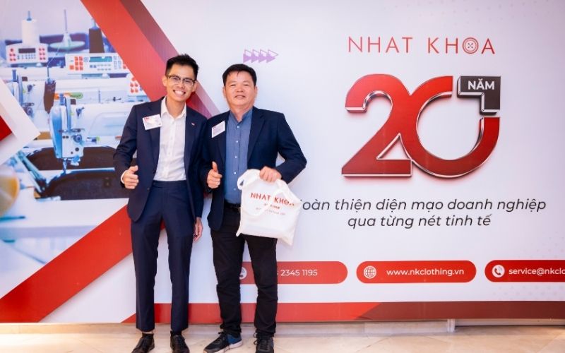 Nhất Khoa giúp bạn chọn mẫu đồng phục bảo hộ lao động đẹp