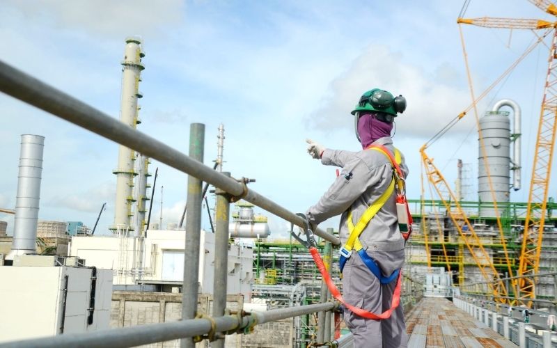 Áo khoác bảo hộ phù hợp với công nhân làm việc ngoài trời