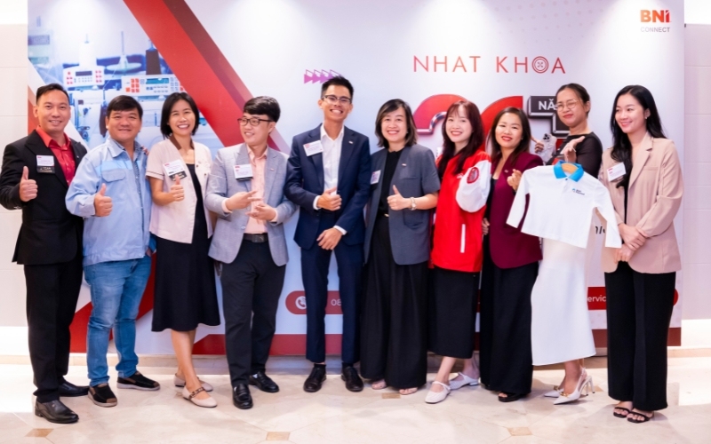 Nhất Khoa Uniform hỗ trợ thiết kế trang phục halloween cho người lớn theo yêu cầu