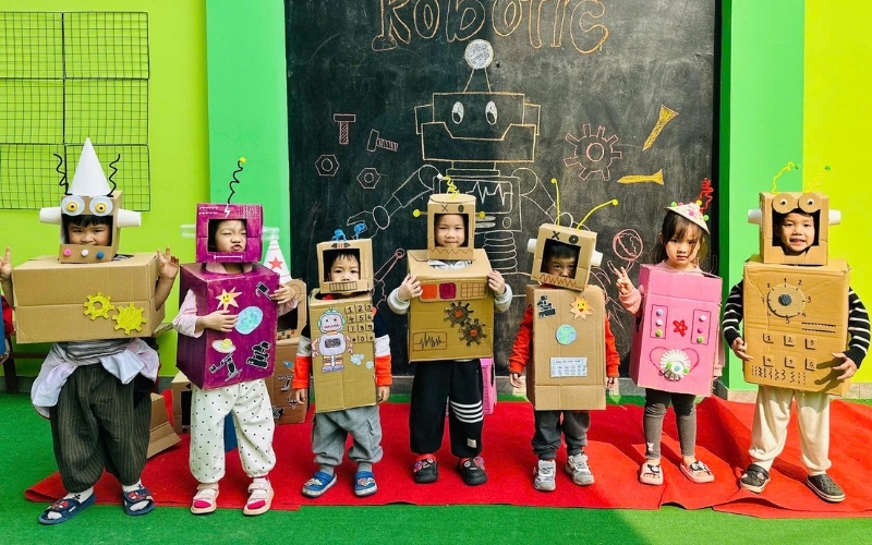 Trang trí thêm để tạo điểm nhấn ấn tượng cho bộ trang phụ halloween cho bé