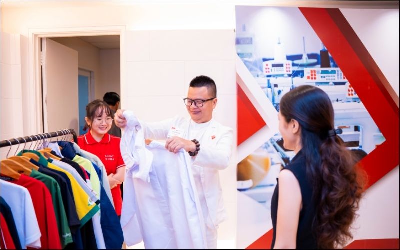 Bạn nên kiểm tra chất liệu vải thực tế