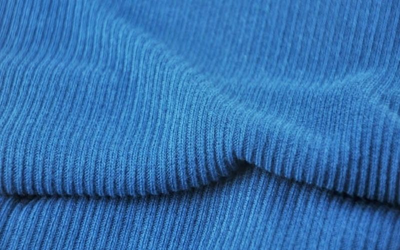 Vải len phù hợp với áo khoác