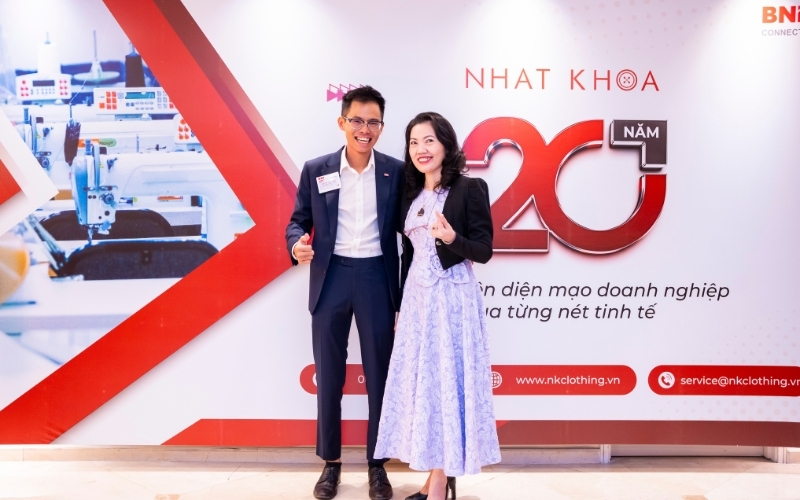 Nhất Khoa Uniform nhận in lời chúc 20 10 ý nghĩa lên áo theo yêu cầu