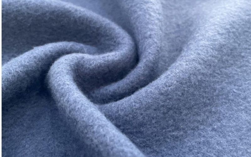 Một size hoặc nhiều hơn tùy thuộc vào chất lượng vải