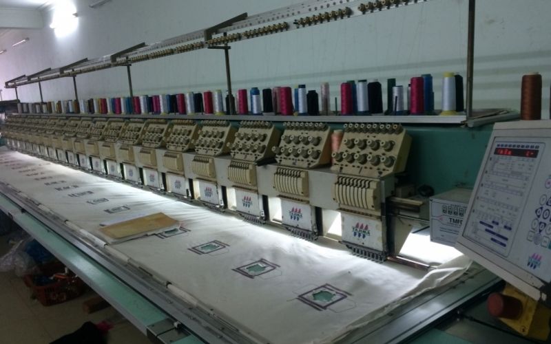 Kỹ thuật thêu vi tính đang dần trở thành xu hướng để nâng tầm các mẫu áo