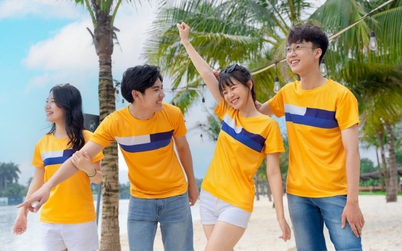 Bạn nên chọn sản phẩm được chăm chút tỉ mỉ với đường may kỹ càng