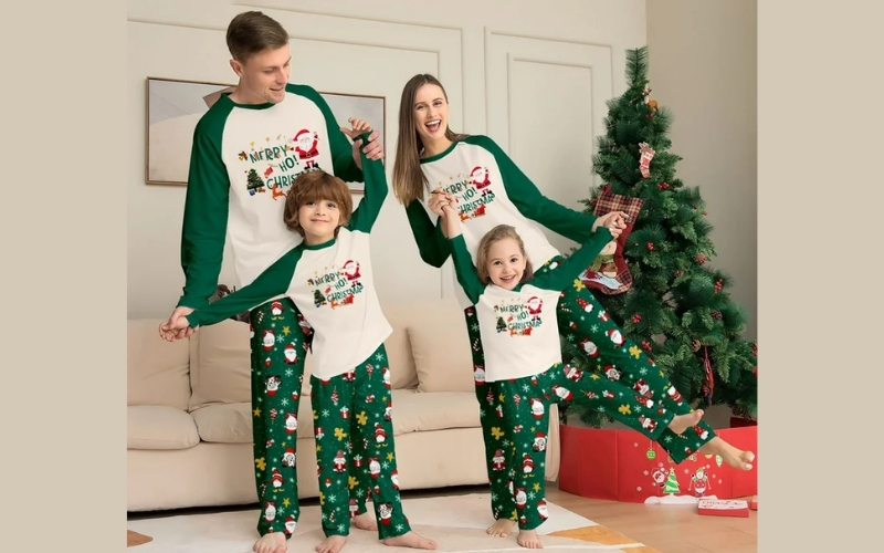 Bộ quần áo Giáng sinh đồng bộ là lựa chọn tuyệt vời cho cả gia đình