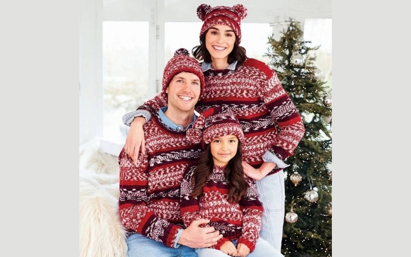 Áo len Giáng sinh đồng bộ giúp gắn kết tình cảm gia đình