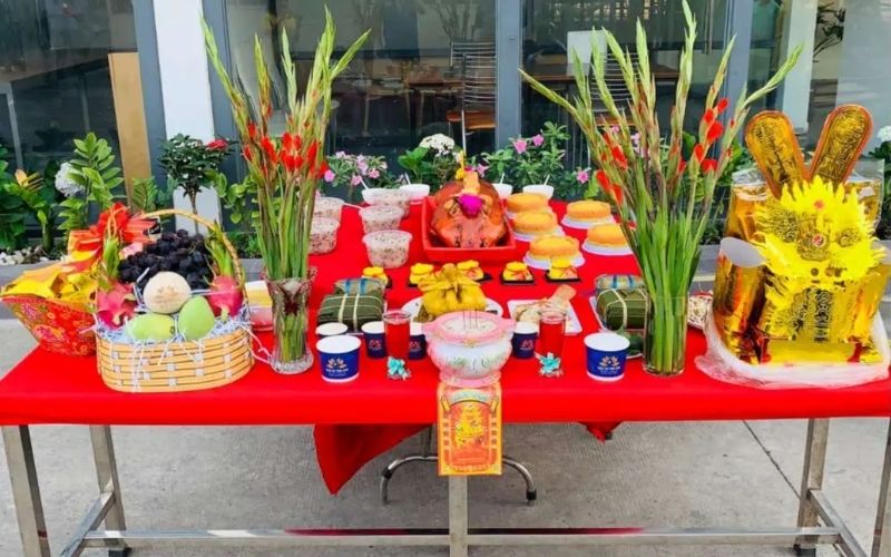 Bạn nên đặt bàn thờ ở vị trí trang trọng, thoáng đãng