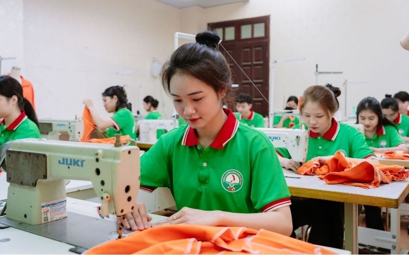 Sự ngăn nắp và quy hoạch nhà xưởng tạo môi trường sạch sẻ cho công nhân