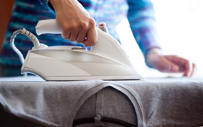 Bút vẽ trên vải sẽ tự biên mất khi gặp nhiệt độ cao của bàn ủi