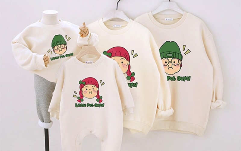 Mẫu áo thun noel in hình chibi ngộ nghĩnh và đáng yêu