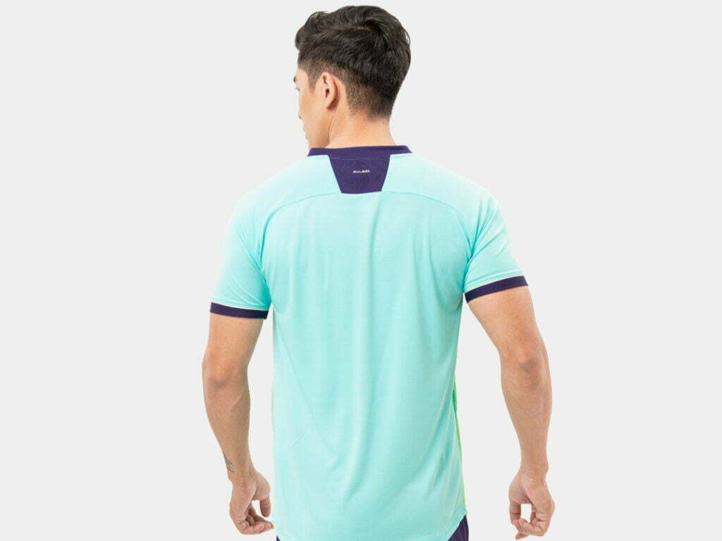 The advantage of this trend is its ability to enhance aesthetic fashion appea