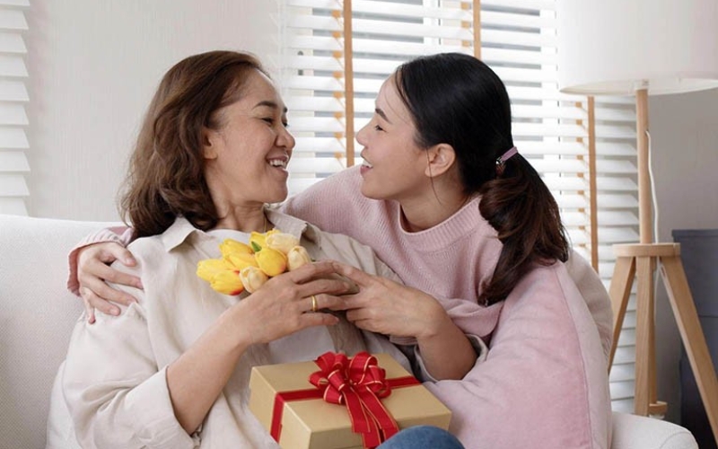 Khi gửi lời chúc mẹ chồng 20 10 cần thể hiện sự chân thành