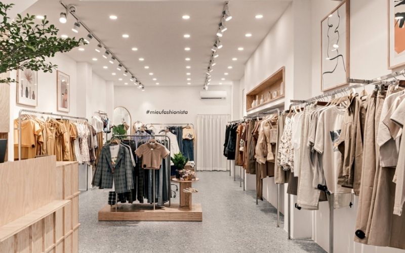 Khu vực này tập trung nhiều shop thời trang mang phong cách trẻ trung