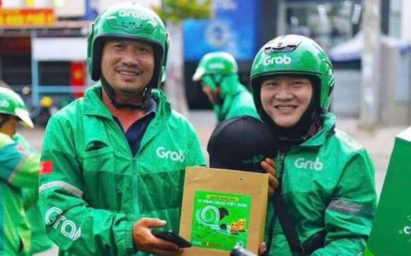 Tài xế nên đến các trung tâm hỗ trợ chính thức của Grab tại các thành phố lớn