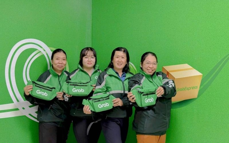 Bạn rất dễ mua phải loại áo làm từ vải gió kém chất lượng trên thị trường