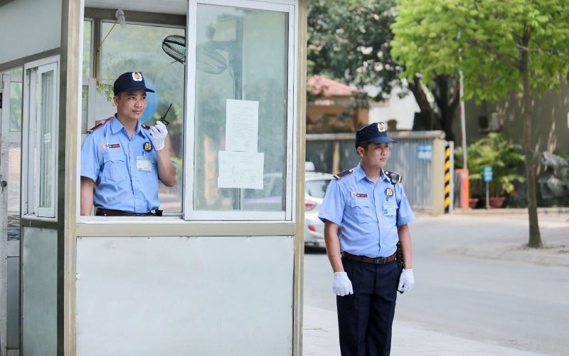 Bạn nên chọn các cơ sở uy tín để may đồng phục