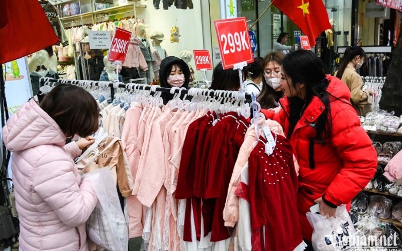Gợi ý các mẫu sơ mi họa tiết Retro hoài cổ và độc đáo