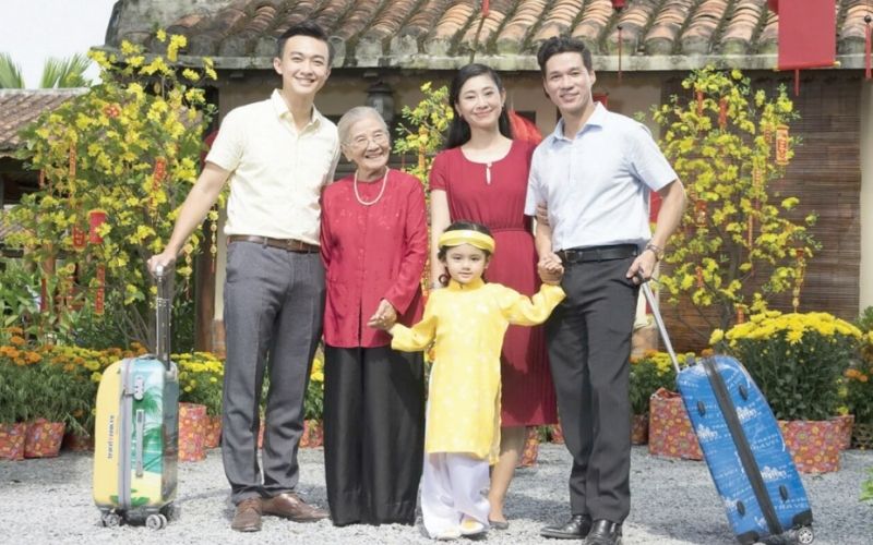 Minh họa phom dáng set Áo dài cách tân và set đồ nỉ năng động