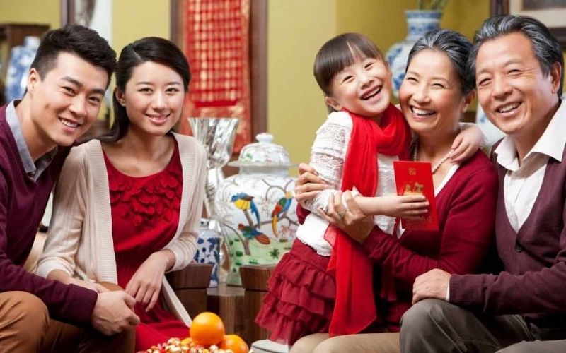 Gợi ý bảng màu trung tính nhã nhặn cho đồng phục gia đình