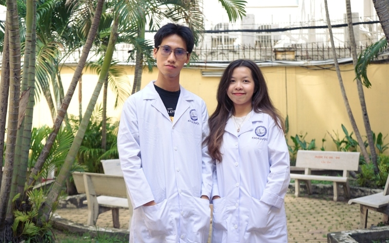 Áo Blouse là đồng phục quan trọng nhất đối với sinh viên trường Đại học Y Dược TP HCM