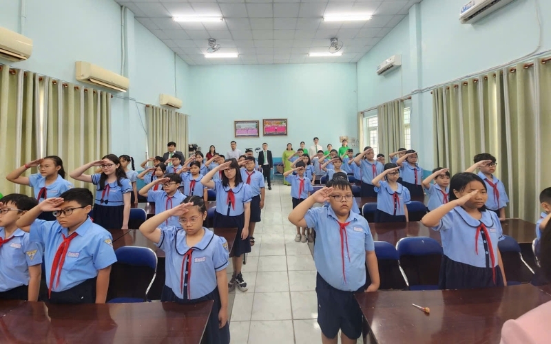 Đồng phục trường học giúp xây dựng nề nếp và kỷ luật