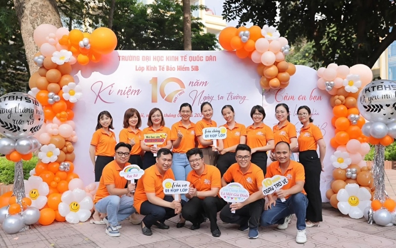 Đồng phục là yếu tố quan trọng trọng buổi họp lớp kỷ niệm 10 năm ra trường