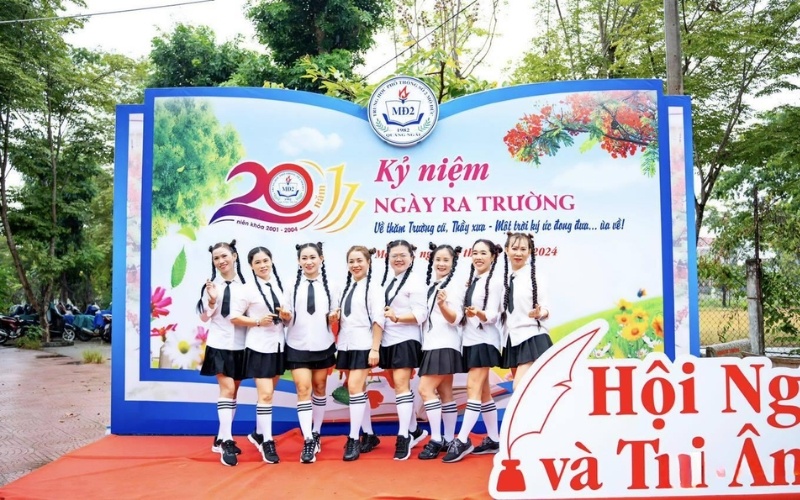 Slogan kỷ niệm 20 năm ngày ra trường ngắn gọn, ý nghĩa