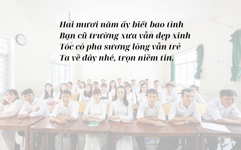 Thơ kỷ niệm 20 năm ngày ra trường hay giàu cảm xúc