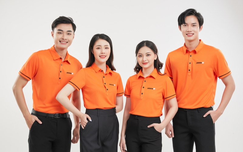 Áo polo là mẫu áo đồng phục công ty vừa năng động vừa lịch sự