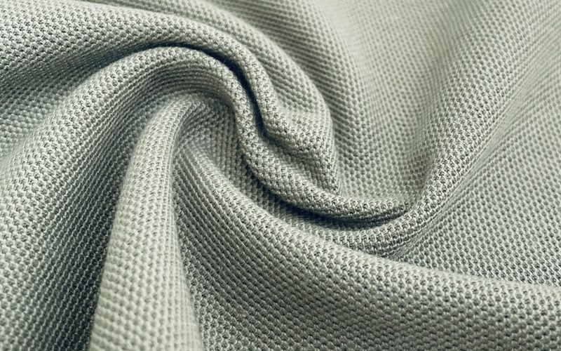 Bạn nên chọn vải thun cá sấu để may áo đồng phục công ty
