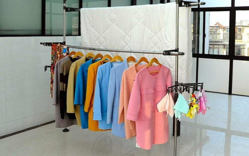 Bạn nên phơi quần áo có chất liệu vải linen Hàn Quốc ở nơi thoáng gió