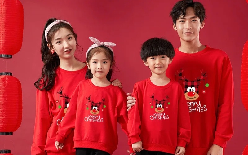 Áo gia đình là món quà giáng sinh vô cùng ý nghĩa và đầy tình cảm